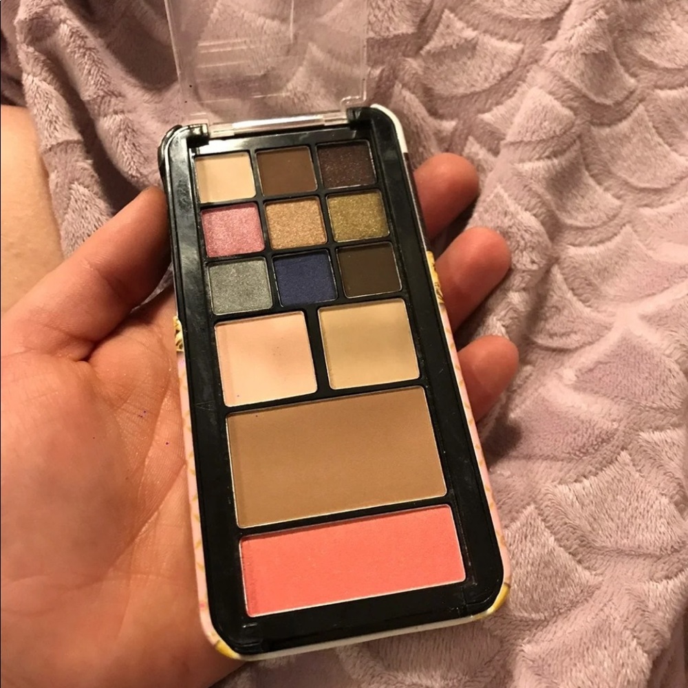 Too faced eyeshadow palette
